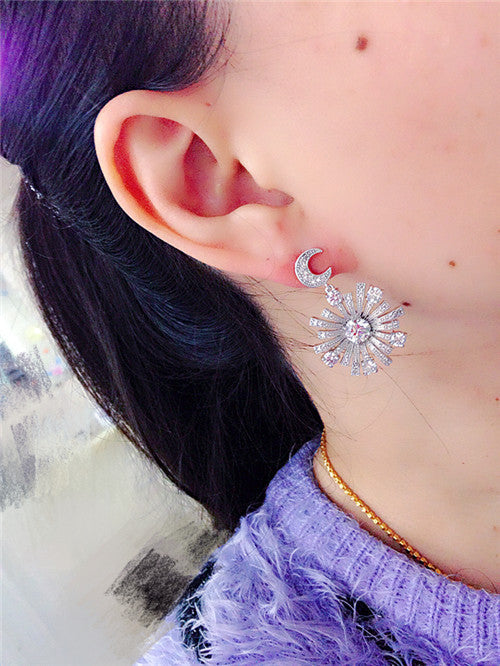 S925 Silver Star and Moon Stud Earrings, Fashionable